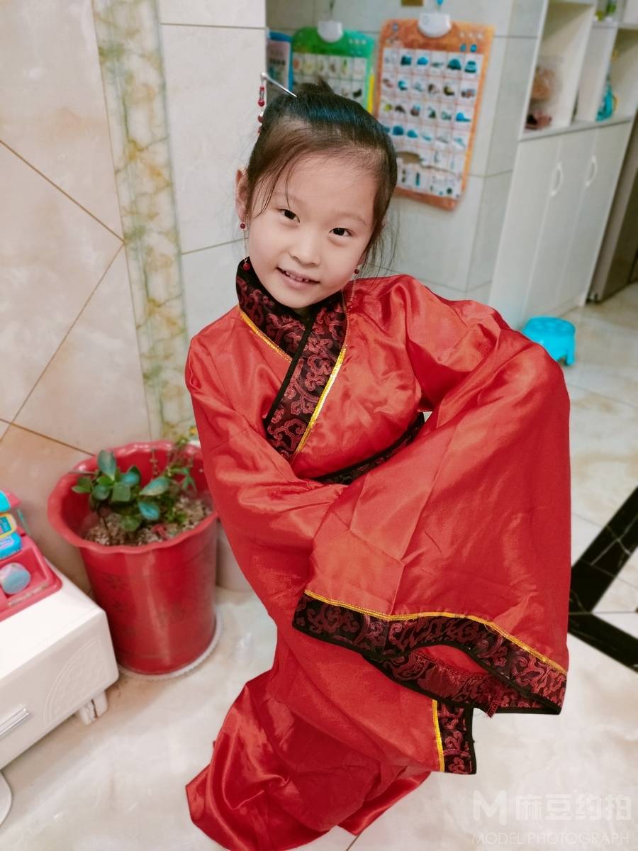 汉服模特