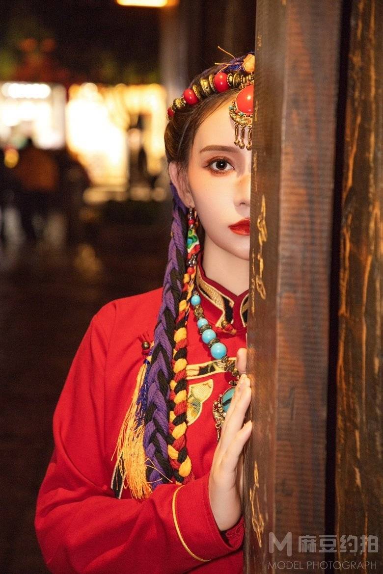 汉服模特