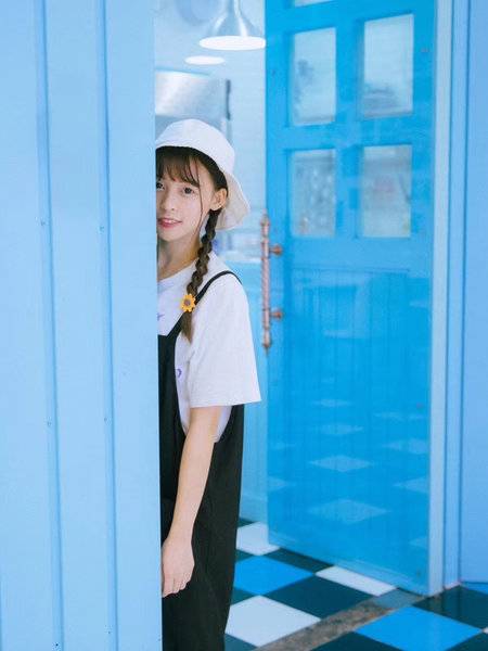 校园模特