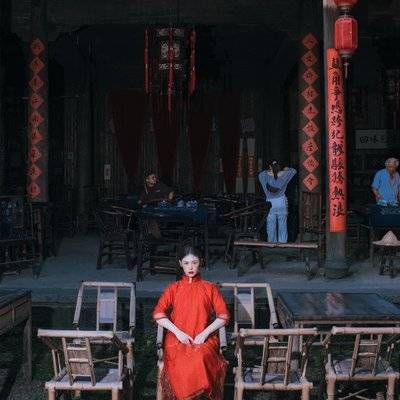 情绪模特
