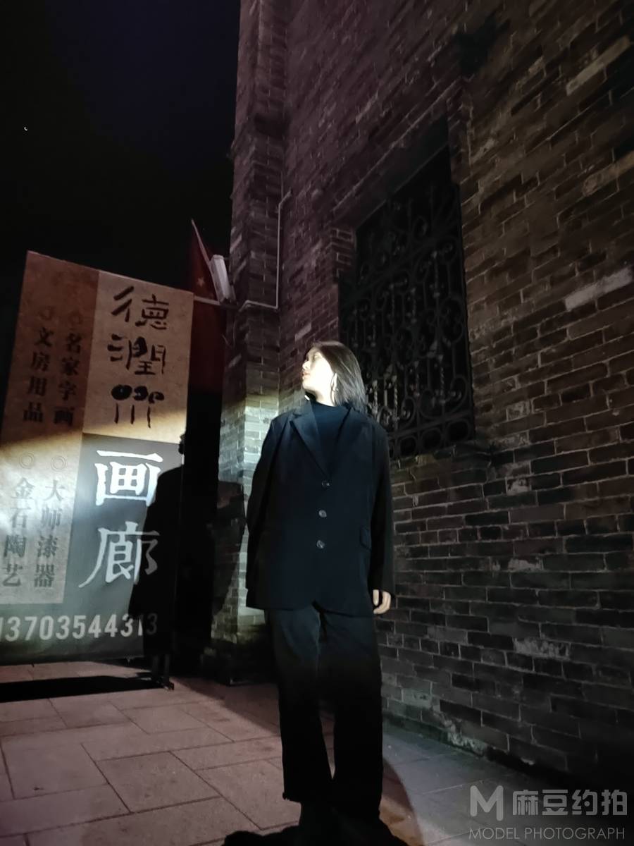清新模特