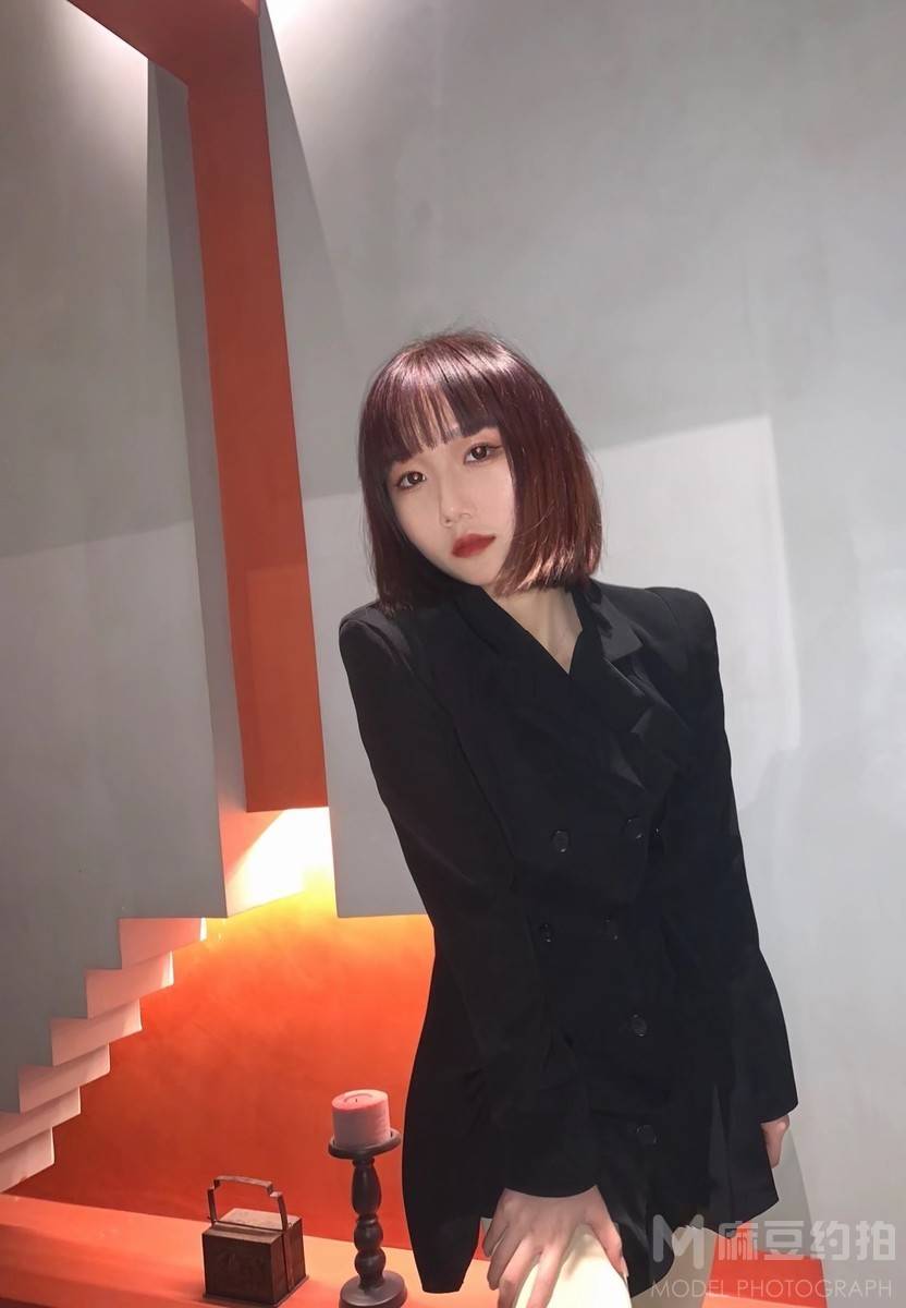 纪实模特