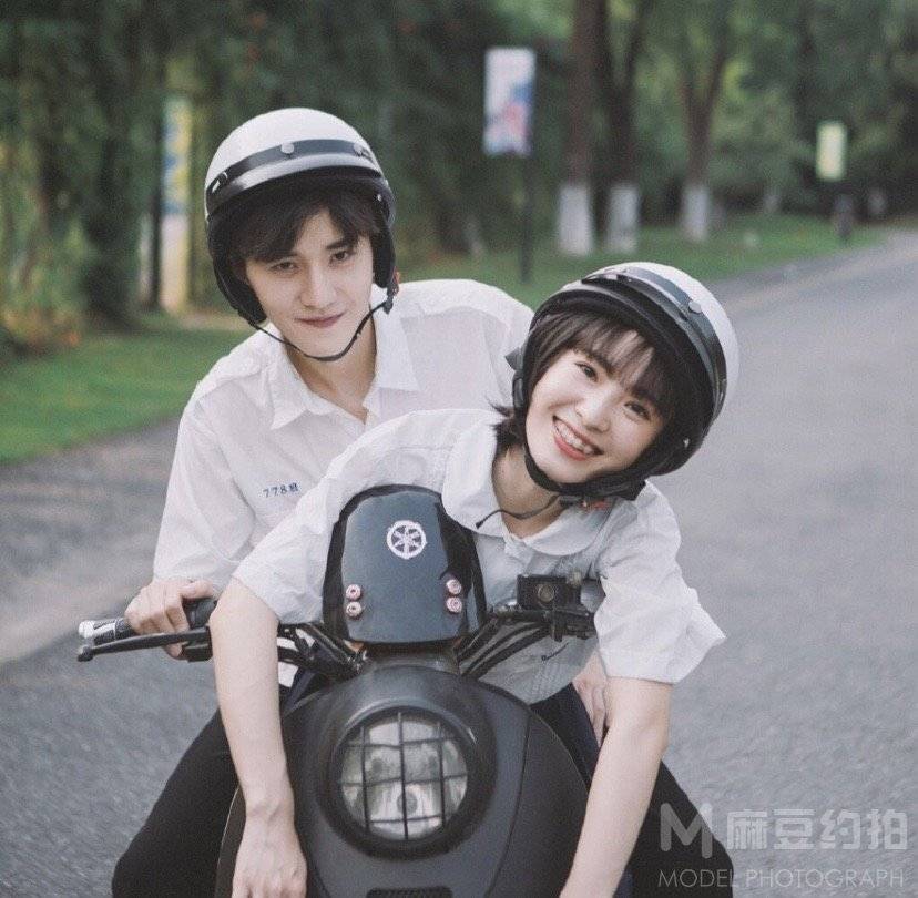 校园模特