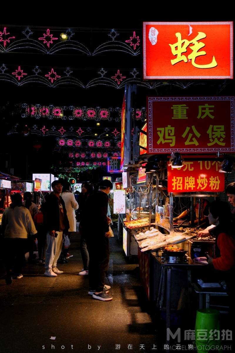 夜景模特
