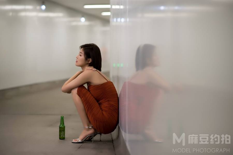 情绪模特