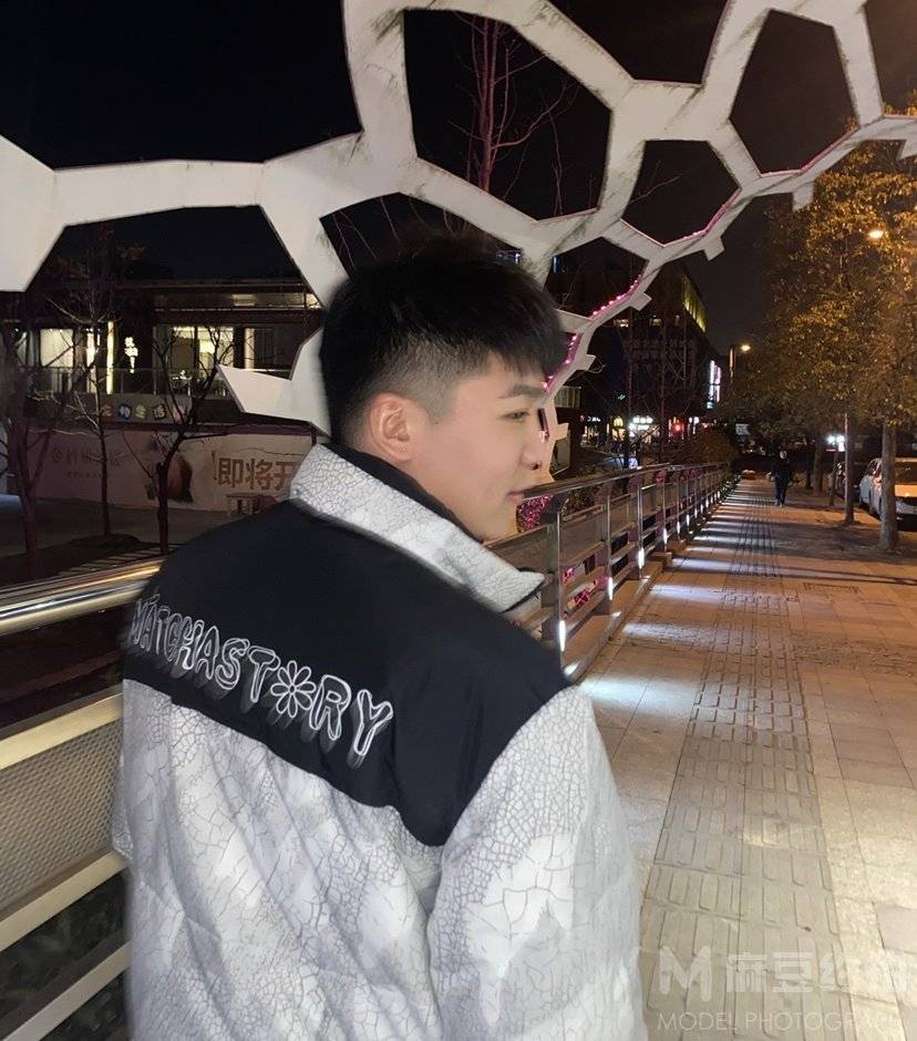 情侣模特