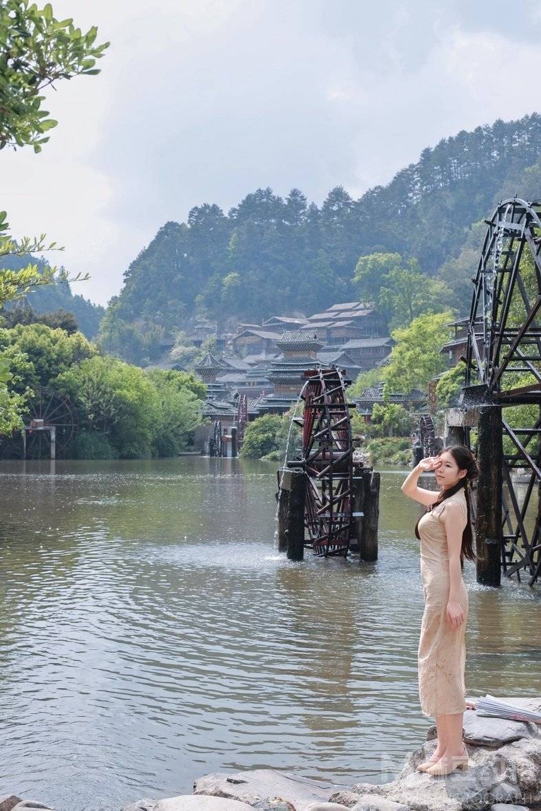 黑白模特
