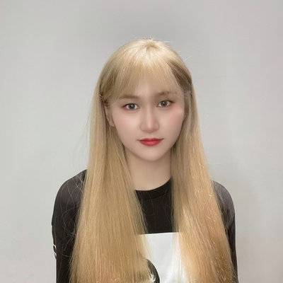 黑白模特