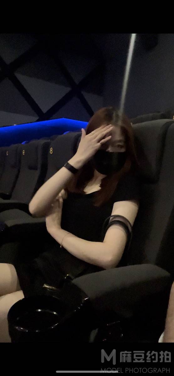 黑白模特