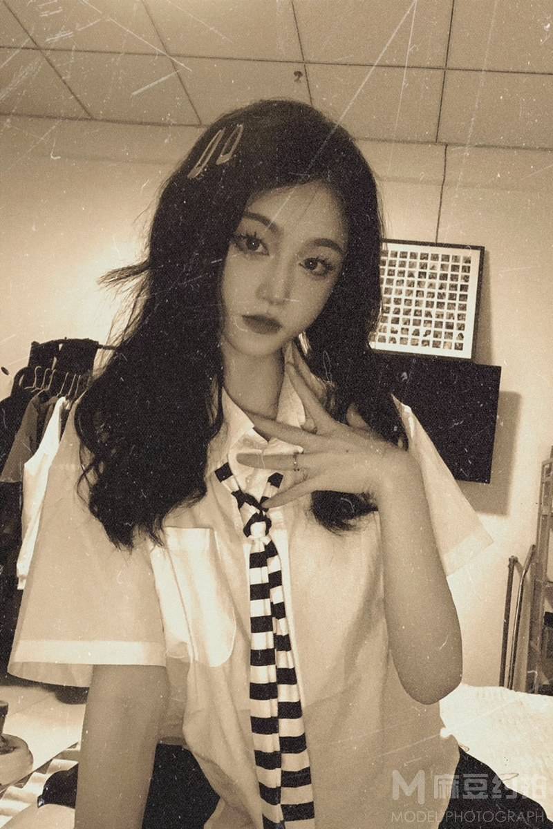 妆容模特