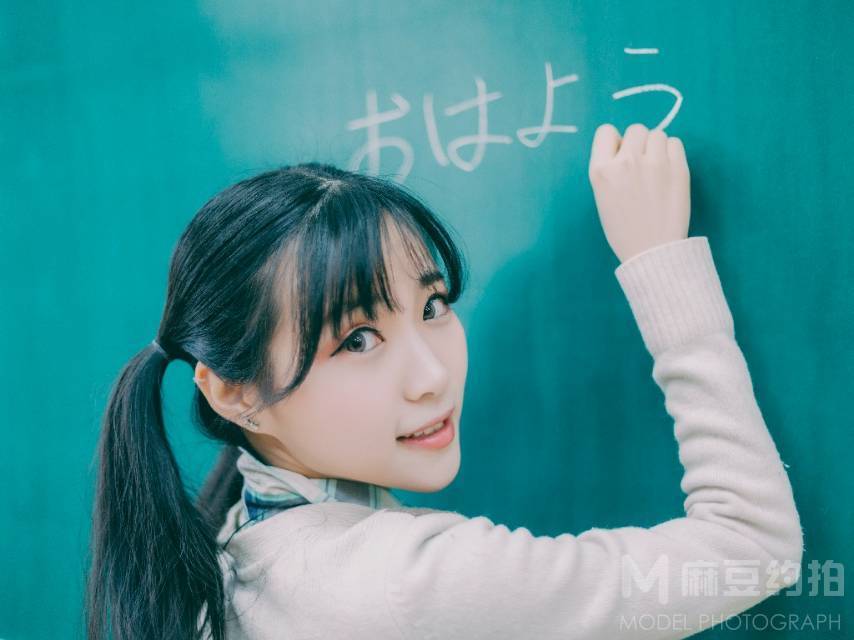 校园模特