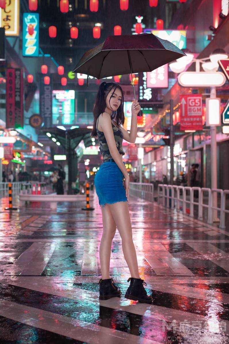 情绪模特