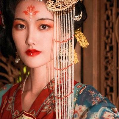 汉服模特