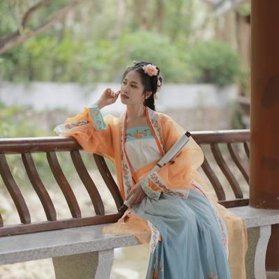汉服模特