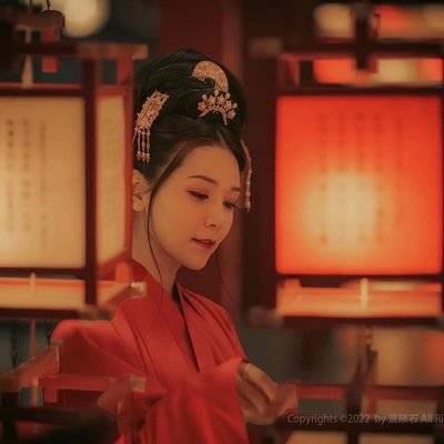 汉服模特