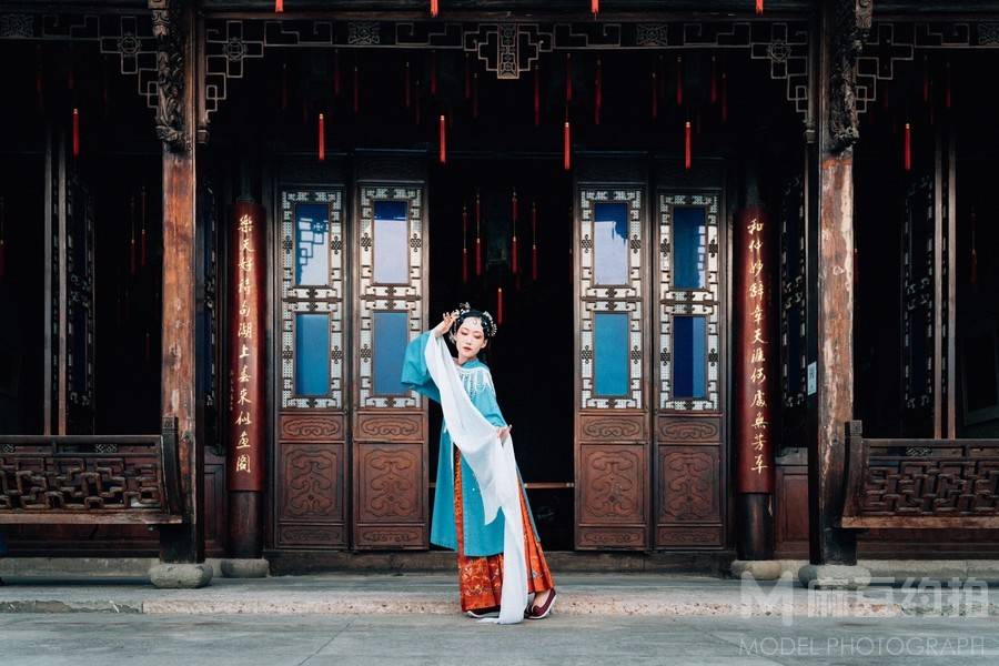 汉服模特