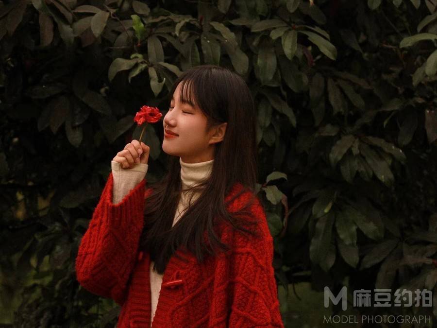 情绪模特