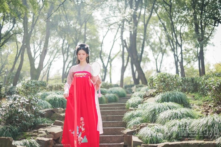 汉服模特