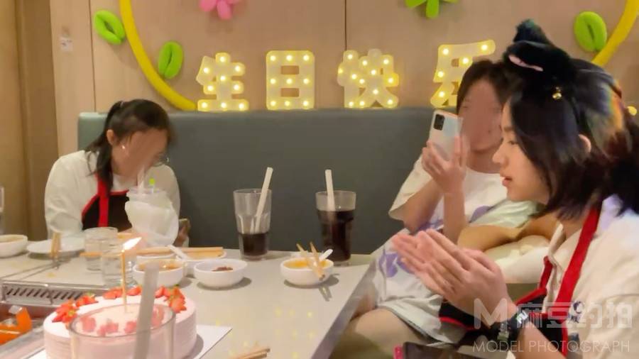 校园模特
