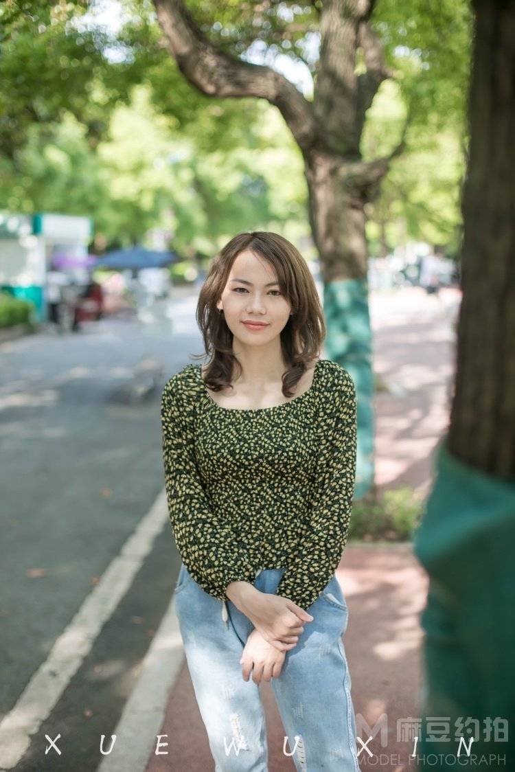 校园模特
