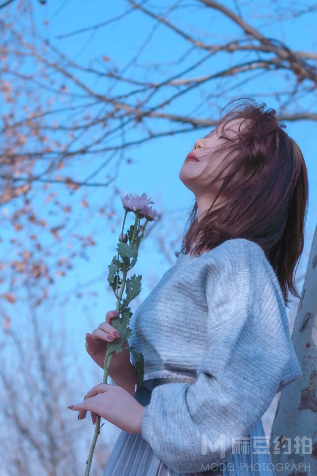 情绪模特