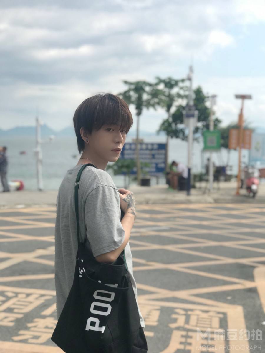 校园模特