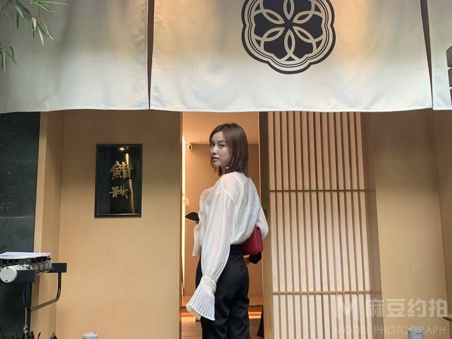 妆容模特