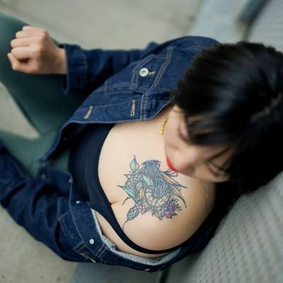 情绪模特