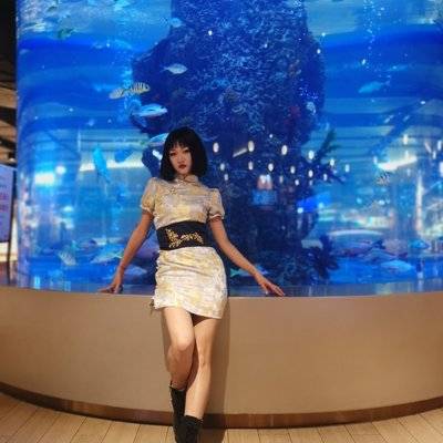 黑白模特