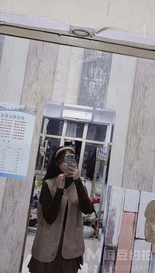 校园模特