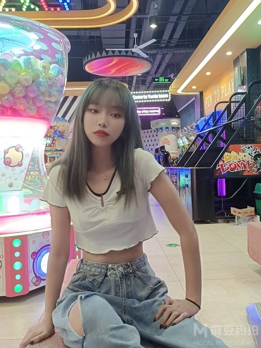 清新模特