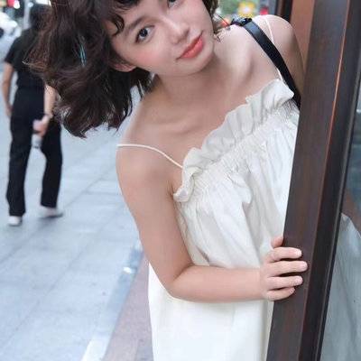 宝丽来模特