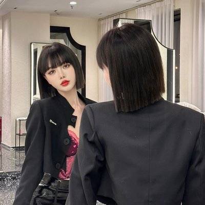 黑白模特