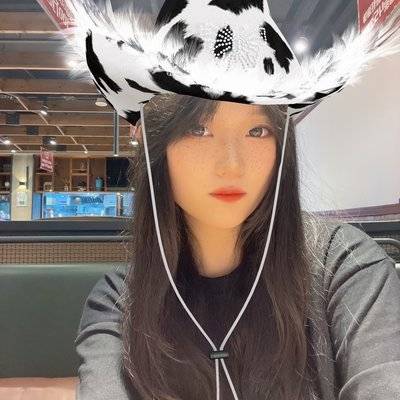 黑白模特