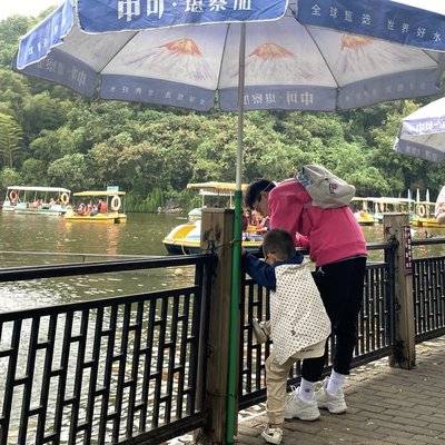 黑白模特