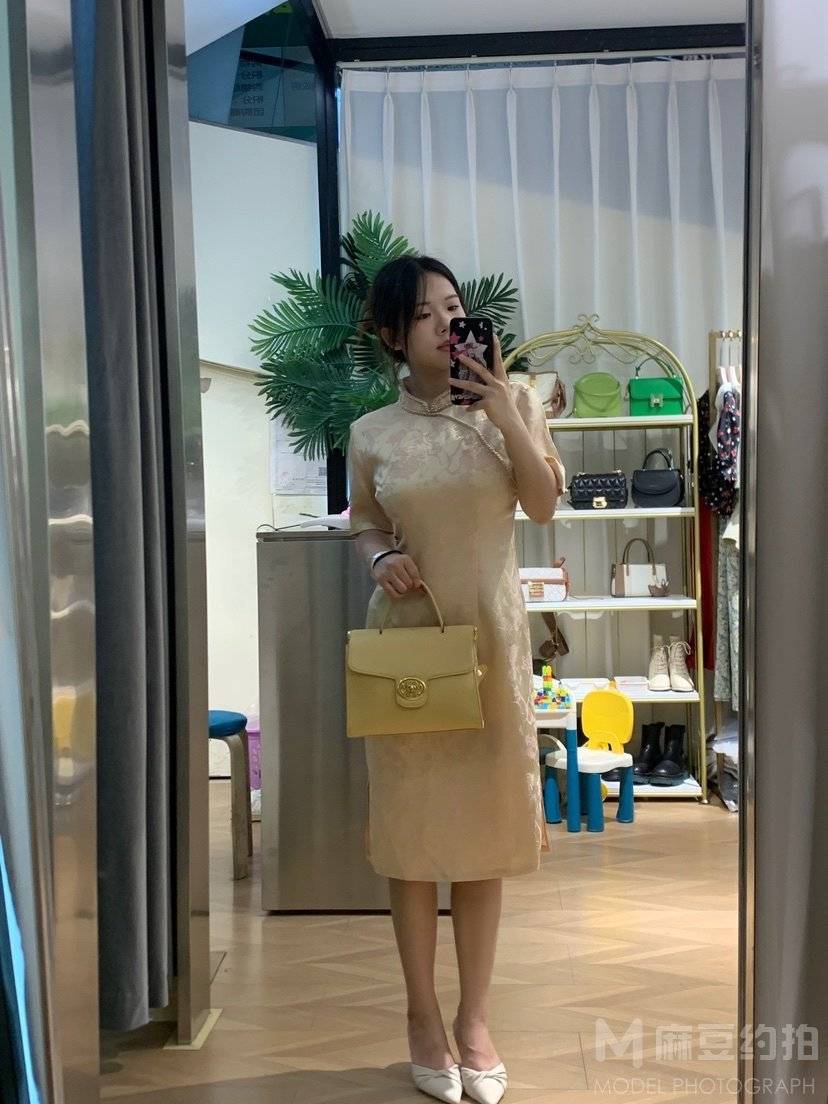 胶片模特