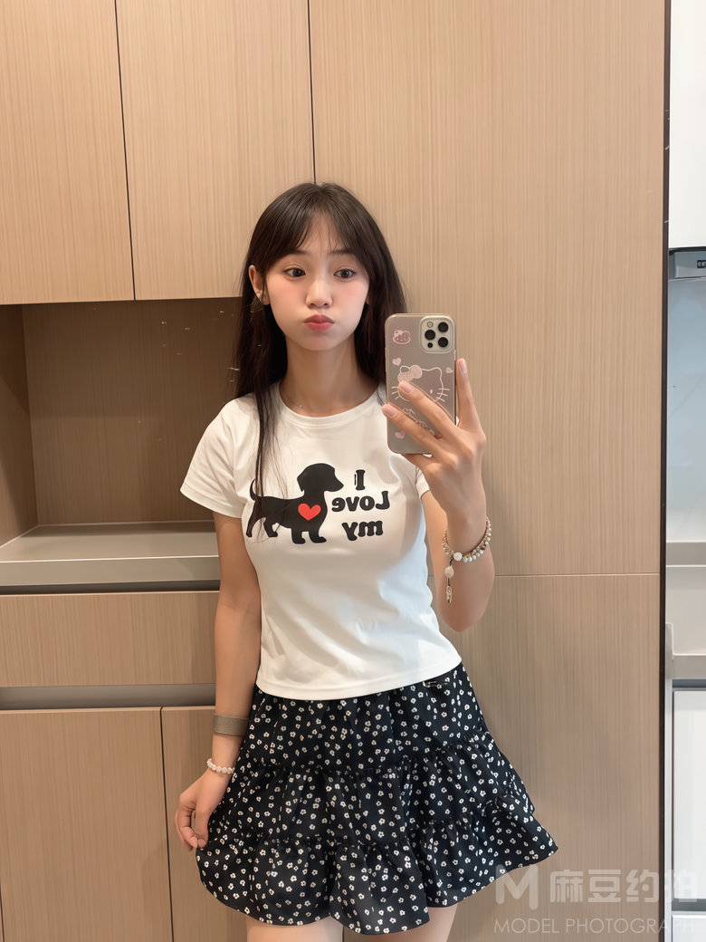 清新模特