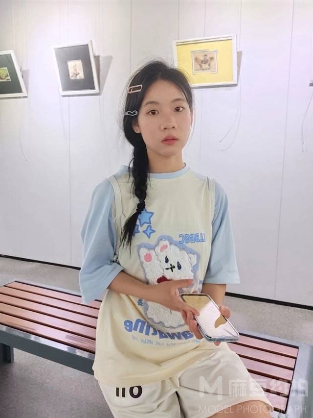 清新模特