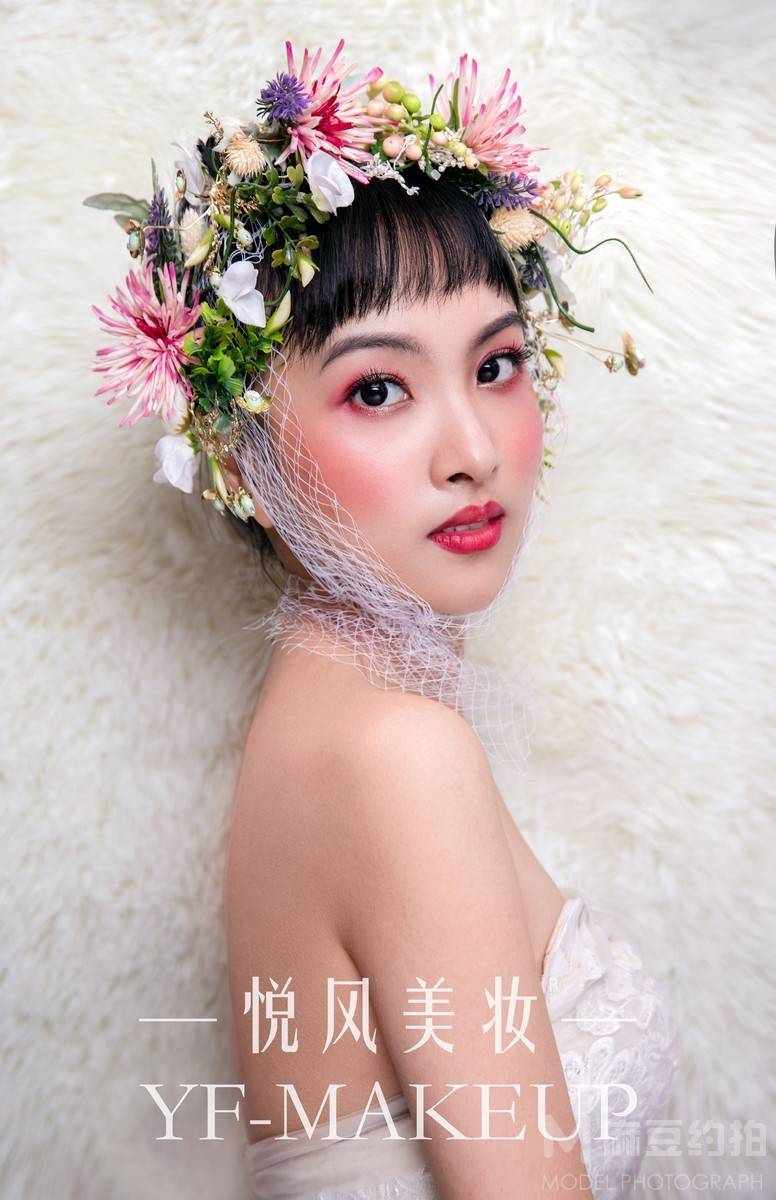 妆容模特