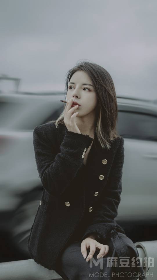 情绪模特