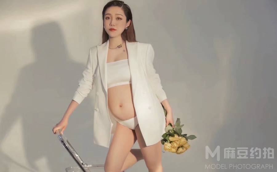 孕照模特