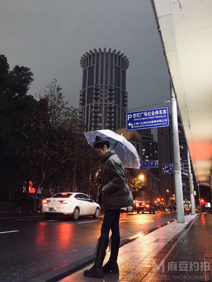 黑白模特