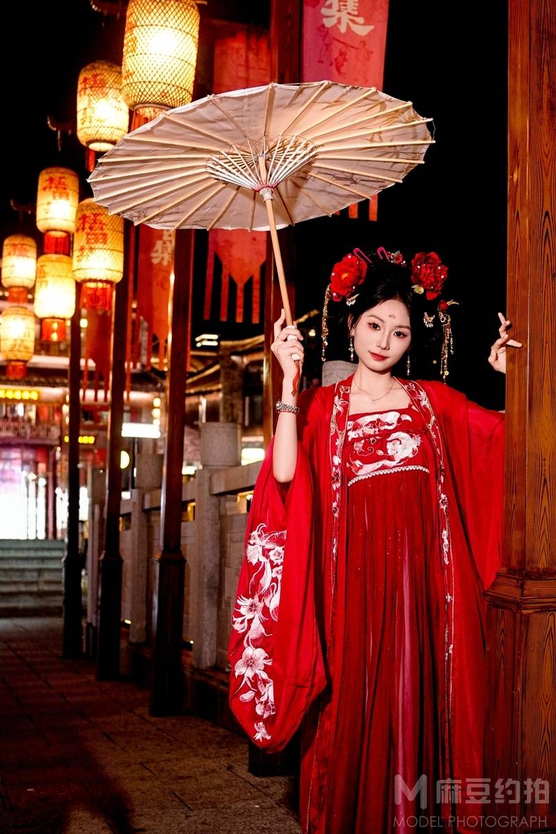 汉服模特