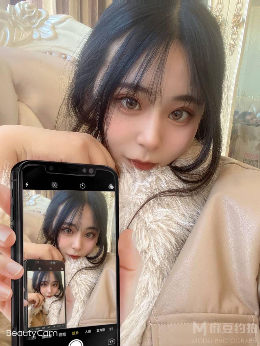 情绪模特