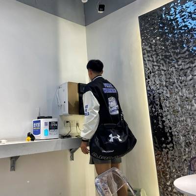 黑白模特