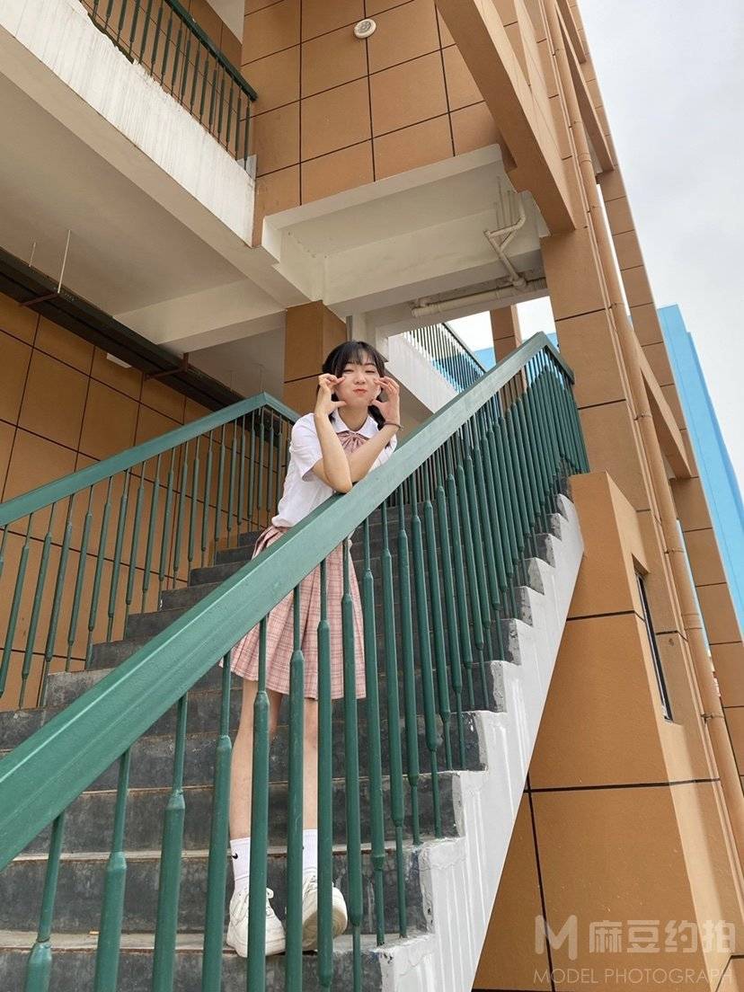 校园模特