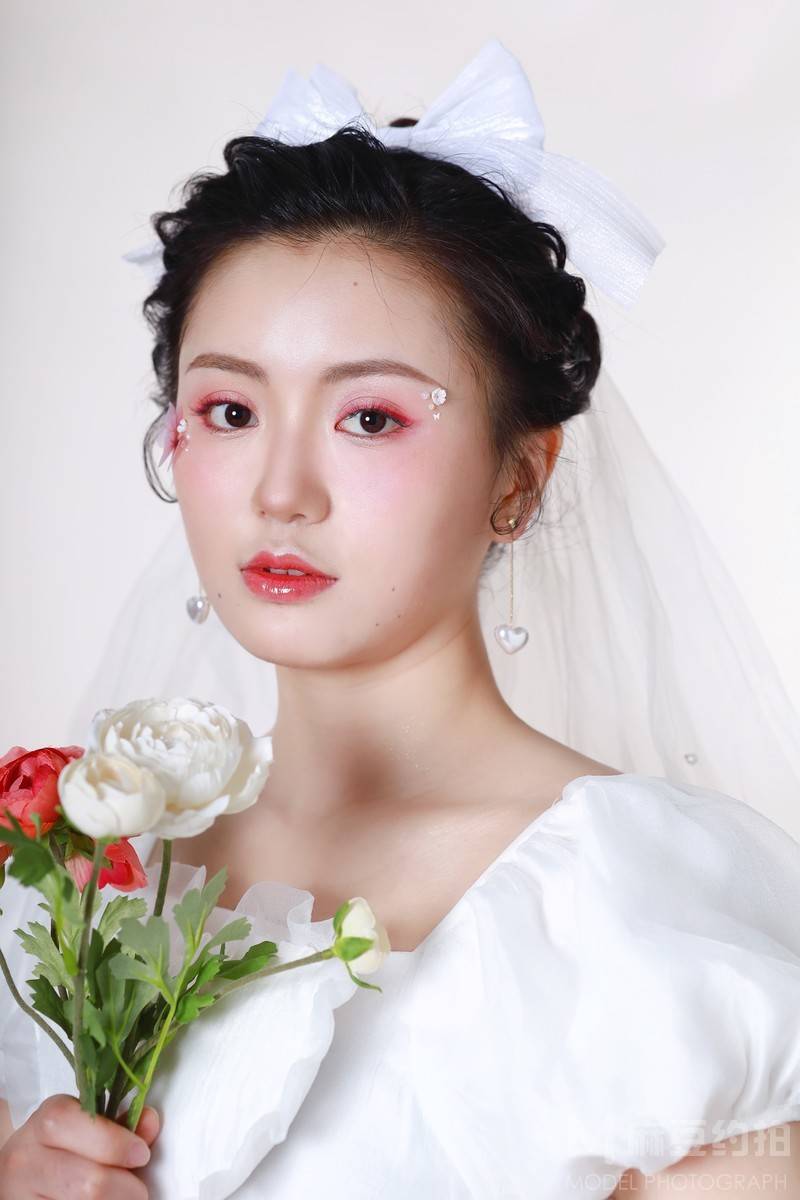 妆容模特