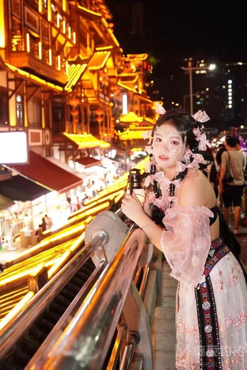 夜景模特