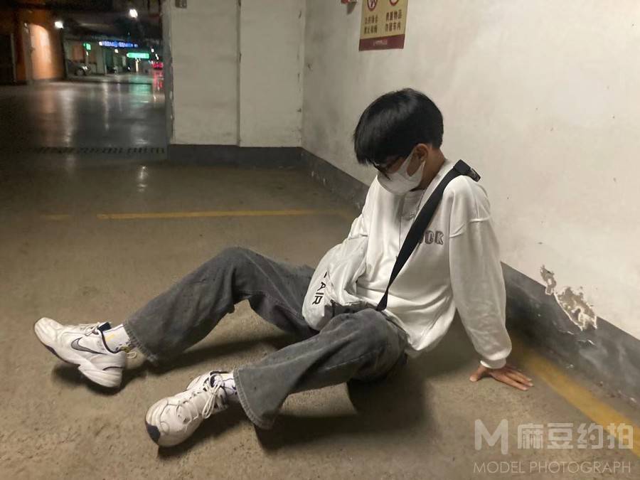 纪实模特