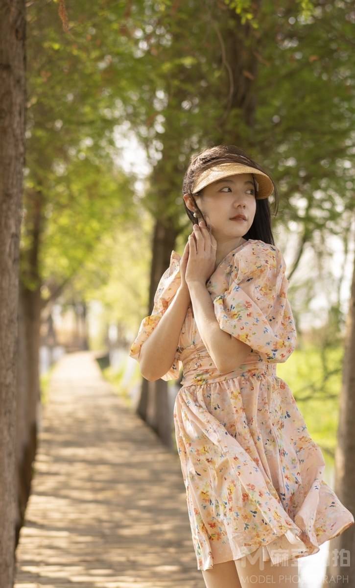 清新模特